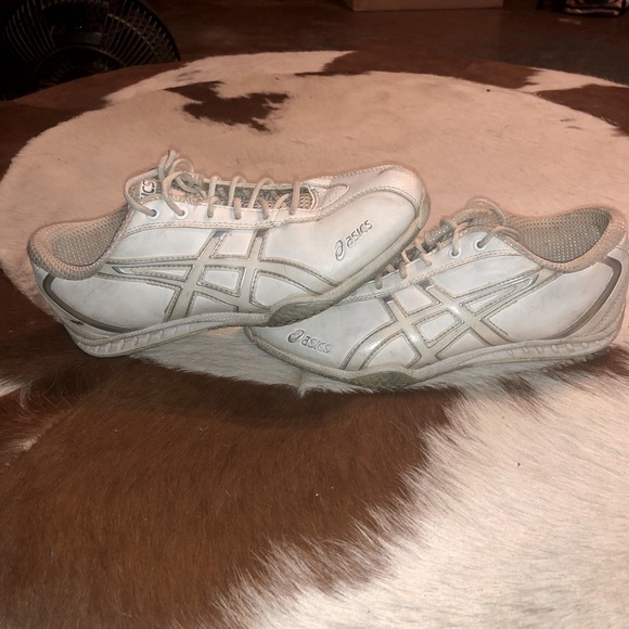 asics gymnastics shoes